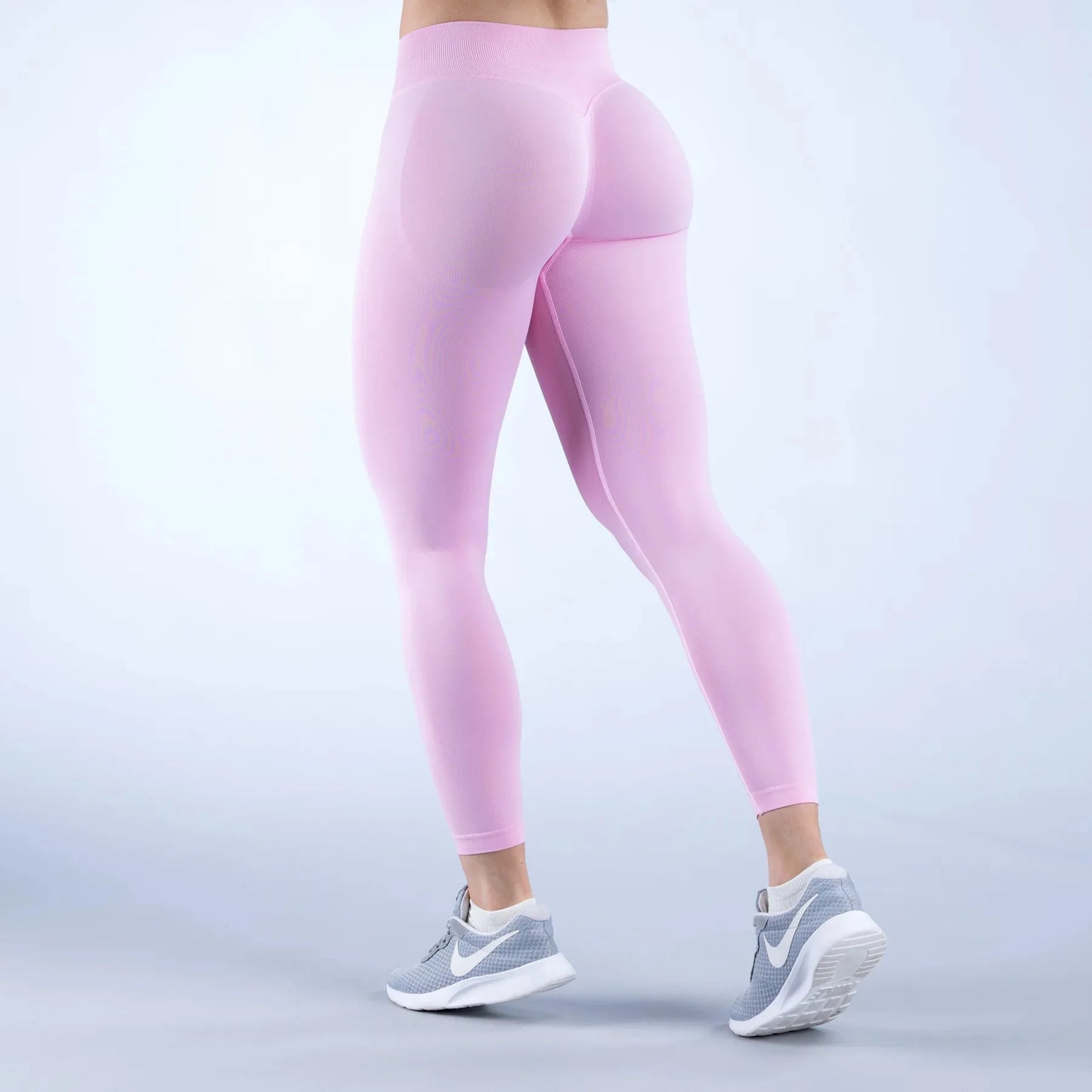 Seamless Yoga & Gym Butt-Lifting High-Waisted Sports Bra Leggings Shorts for Running Workouts Stretch Fitness Outfit