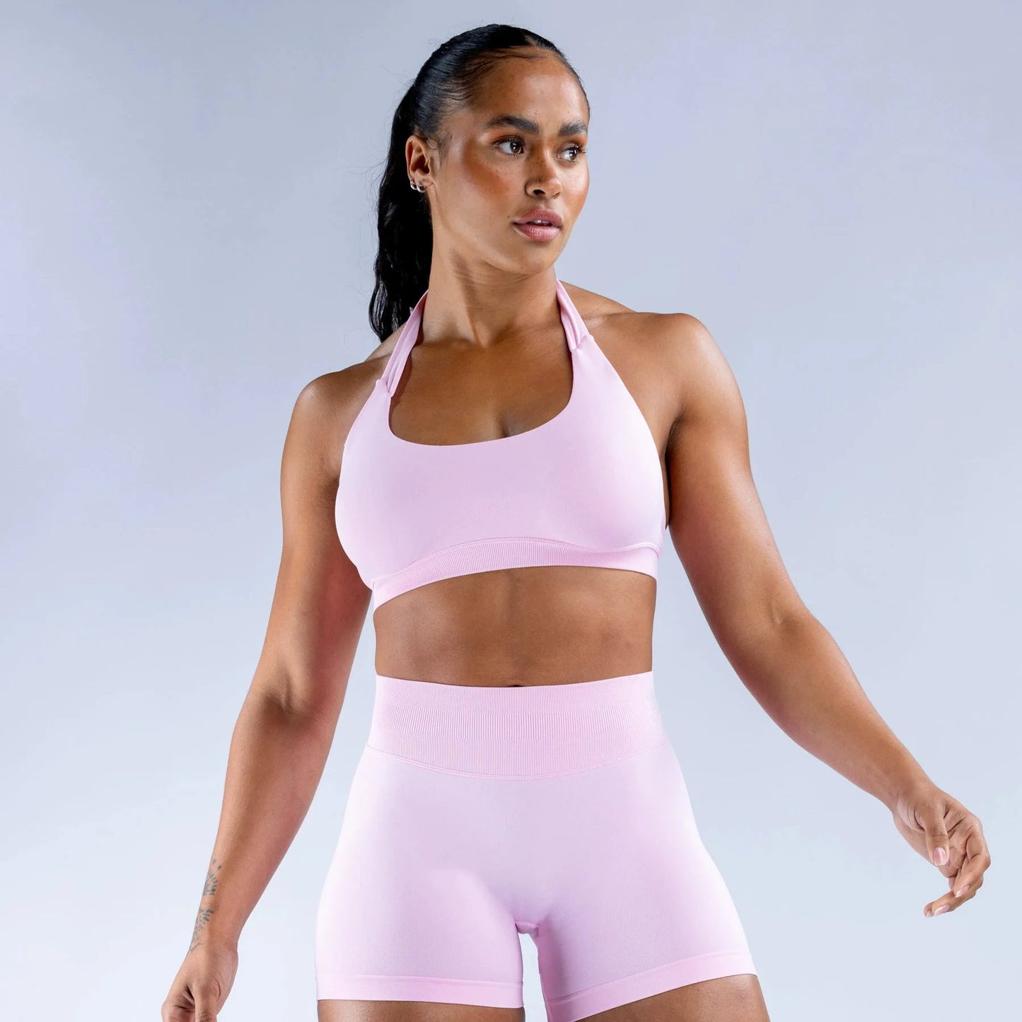 Sujetador deportivo halter sin costuras para mujer, con espalda abierta, a prueba de golpes, elástico, top de yoga para gimnasio, correr, fitness y uso diario casual