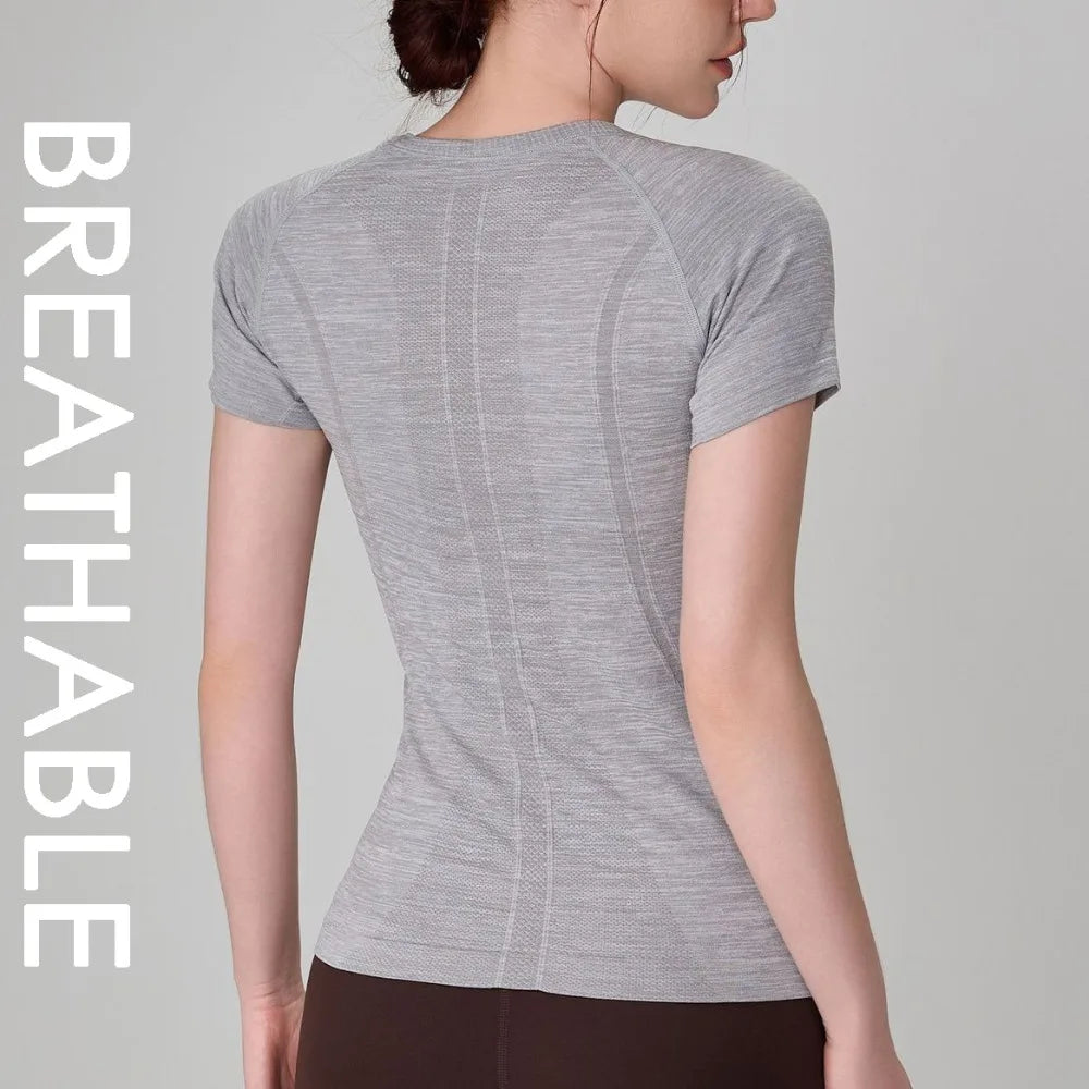 Women's Seamless Antibacterial Yoga Top – Nude Slim-Fit Short Sleeve, Waist-Hugging Tight – Activewear for Running & Fitness