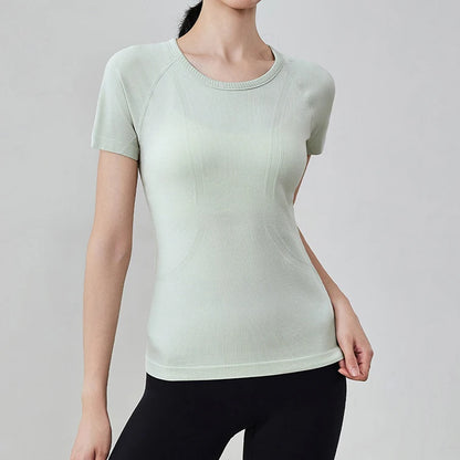 Women's Seamless Antibacterial Yoga Top – Nude Slim-Fit Short Sleeve, Waist-Hugging Tight – Activewear for Running & Fitness