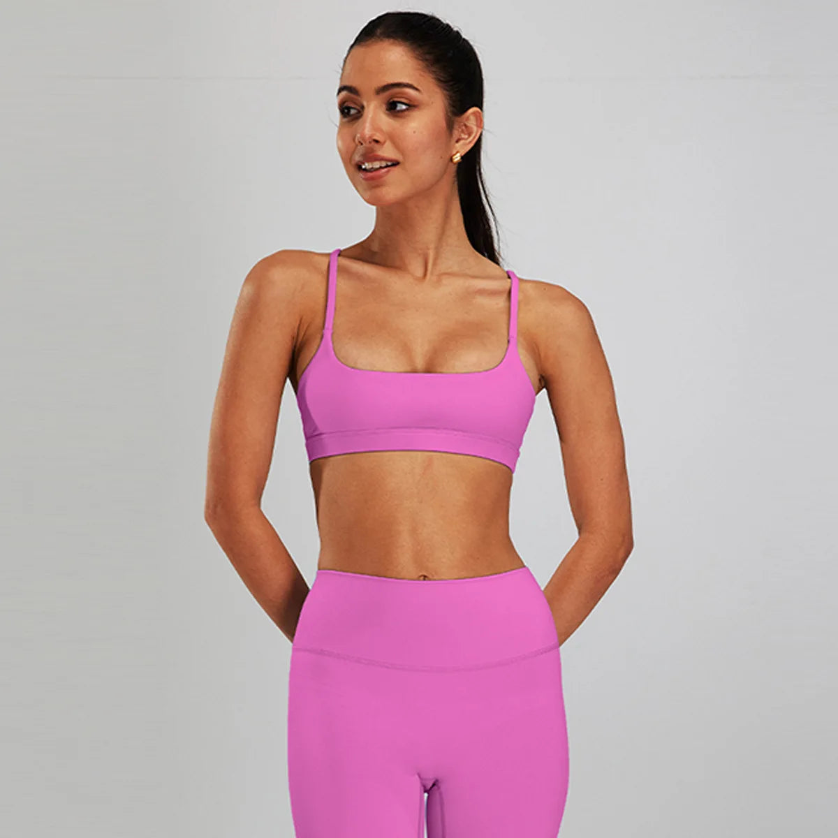 Conjunto de sujetador deportivo y leggings de yoga de cintura alta para exteriores - Pantalones cortos de gimnasio de control de abdomen para mujer, ropa de entrenamiento, fitness, correr