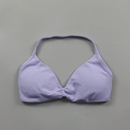 Sujetador deportivo tipo halter con tirantes y escote en V para mujer, soporte bajo, fruncido, espalda abierta sexy, top corto de gimnasio, copas acolchadas, sin costuras, para entrenamiento o yoga