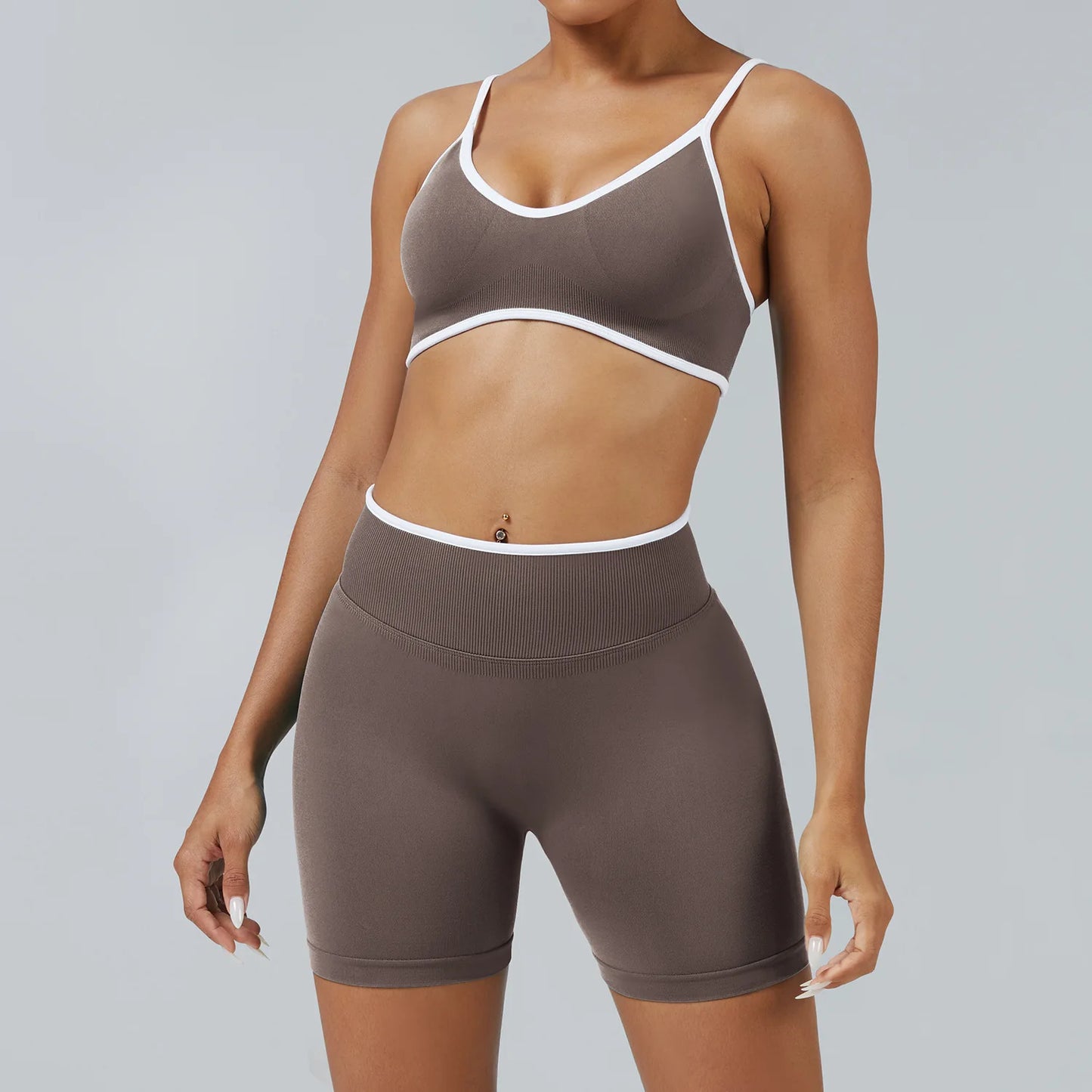 Conjunto deportivo sin costuras para mujer, sujetador deportivo acolchado, pantalones cortos de yoga que levantan la cadera para fitness