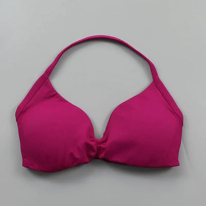 Sujetador deportivo tipo halter con tirantes y escote en V para mujer, soporte bajo, fruncido, espalda abierta sexy, top corto de gimnasio, copas acolchadas, sin costuras, para entrenamiento o yoga