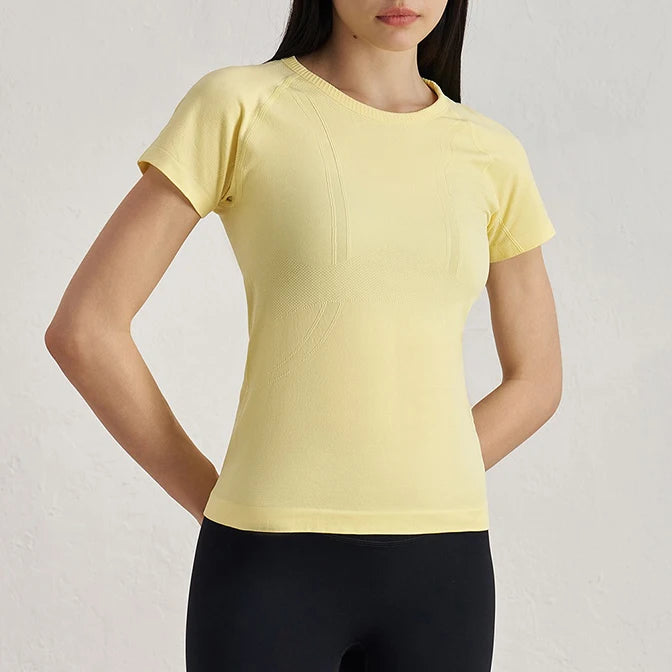 Women's Seamless Antibacterial Yoga Top – Nude Slim-Fit Short Sleeve, Waist-Hugging Tight – Activewear for Running & Fitness