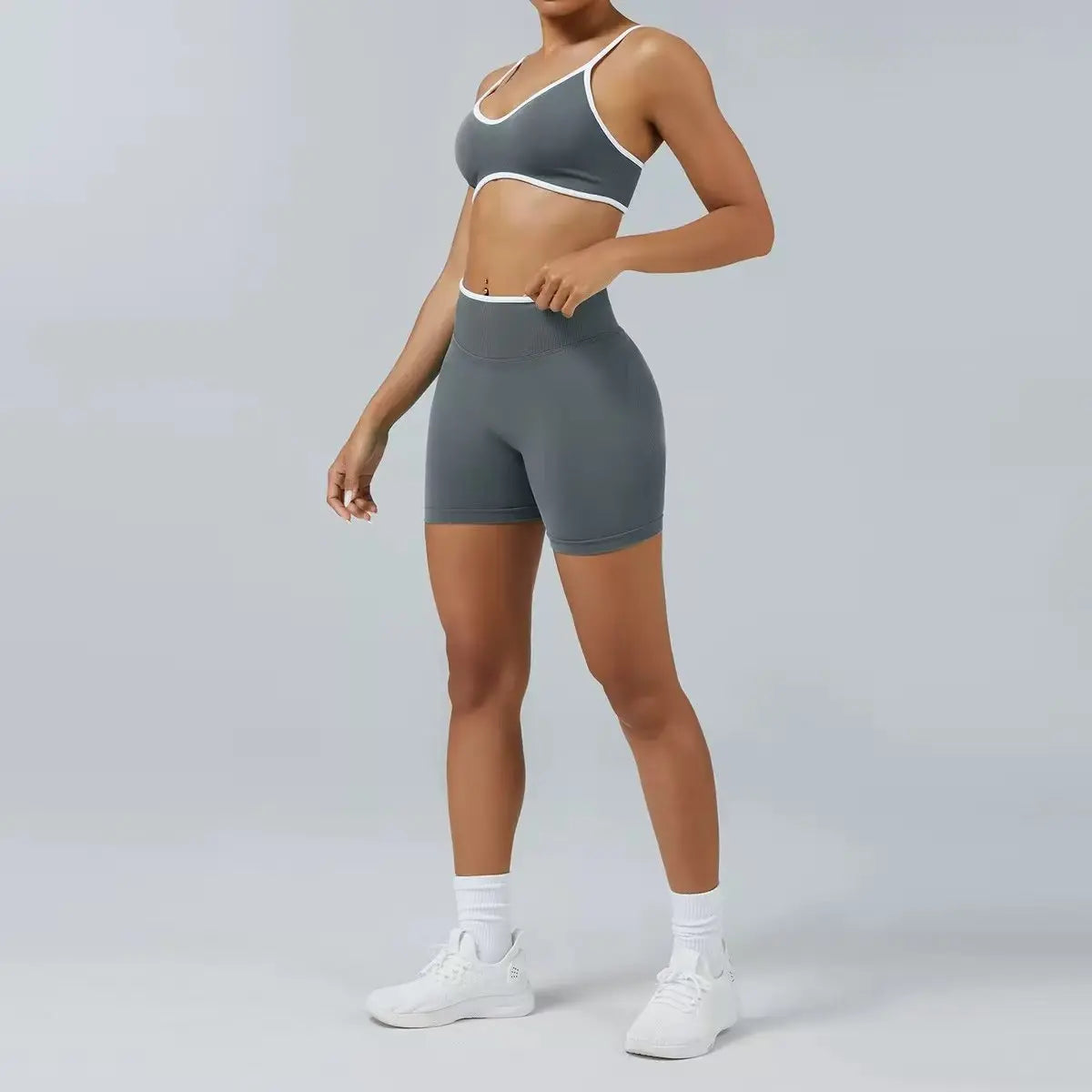 Conjunto deportivo sin costuras para mujer, sujetador deportivo acolchado, pantalones cortos de yoga que levantan la cadera para fitness